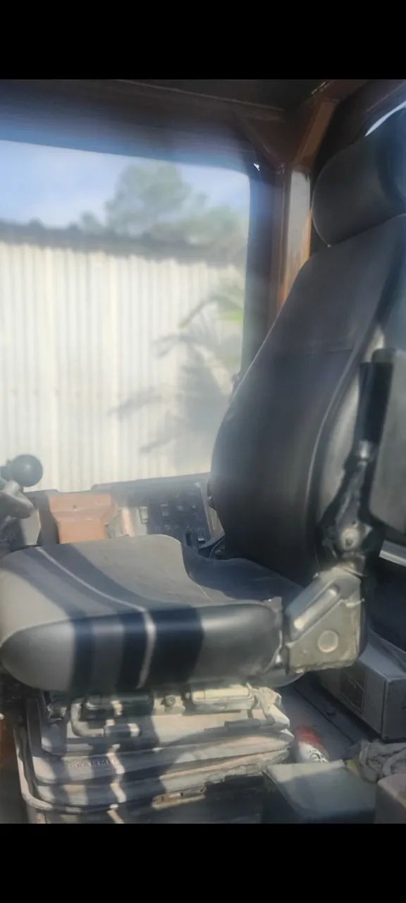 PÁ CARREGADEIRA CAT 950F ANO 1996 - Foto 11