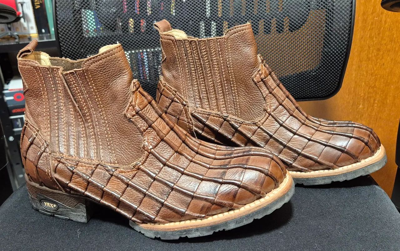 Botina tamanho 40 - Foto 2