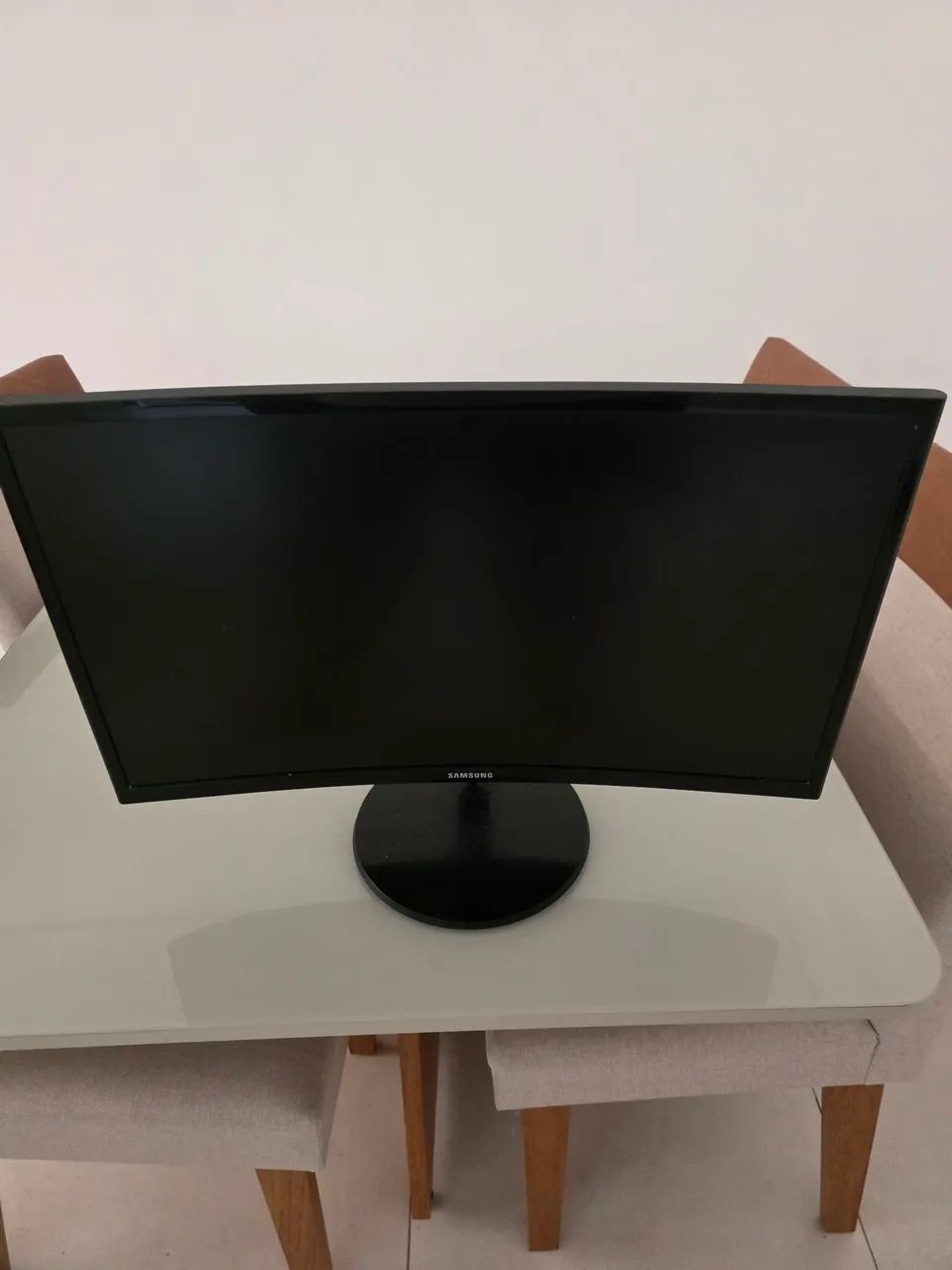Monitor Samsung curvo 24 pol