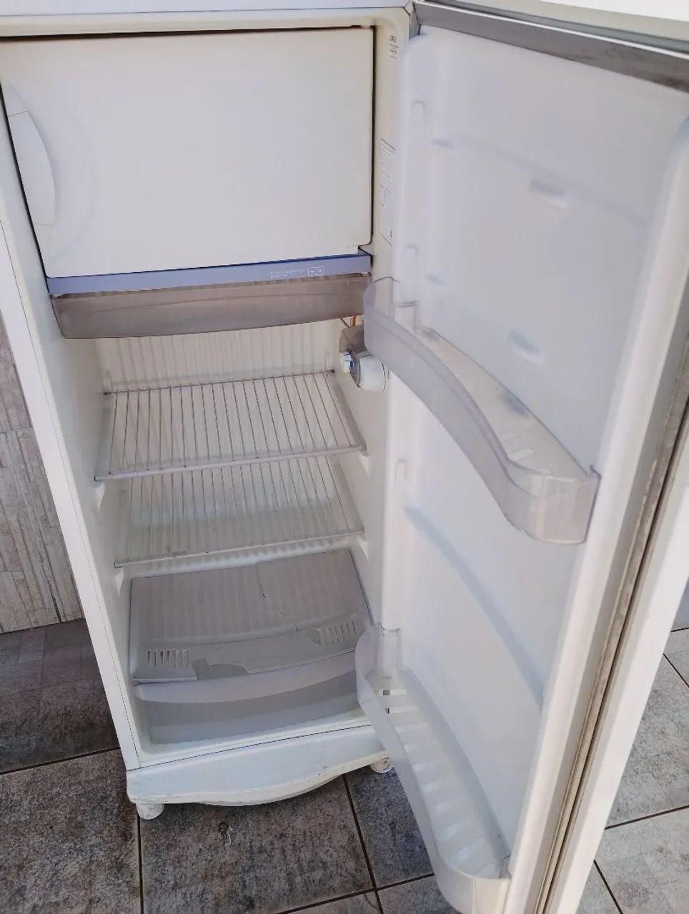 Geladeira Consul 300 l - Foto 2