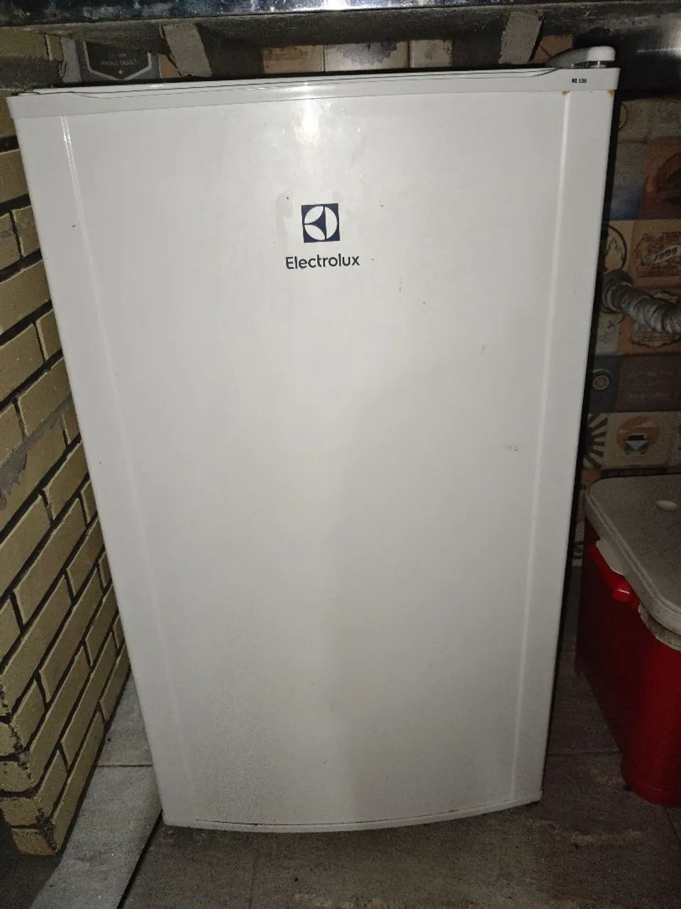 Frigobar Electrolux 122L