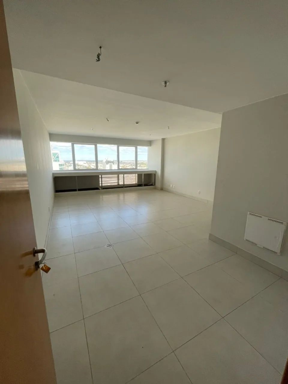 SALA COMERCIAL - CONNECT TOWERS