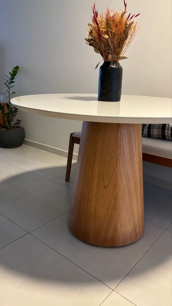 Mesa de Jantar Redonda 110cm | Tampo de Vidro | Base Cone | Moderna - Foto 3