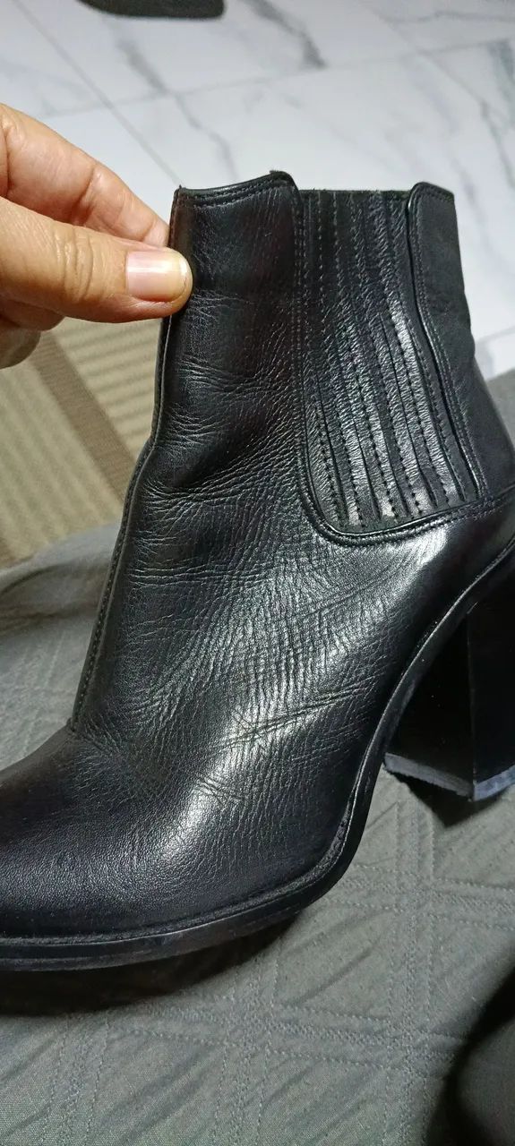 Bota em couro 34 - Foto 5