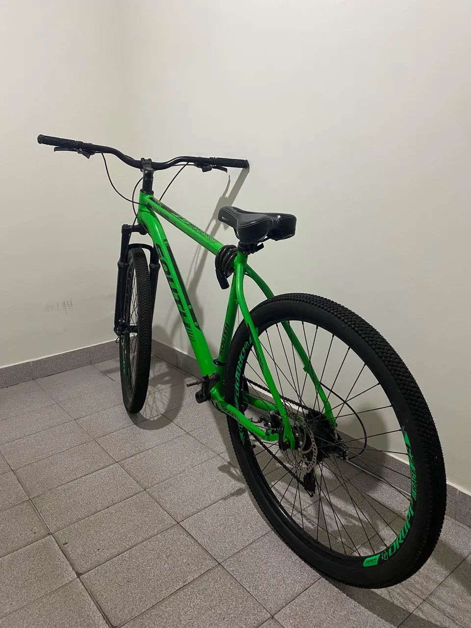Está a venda está bicicleta
