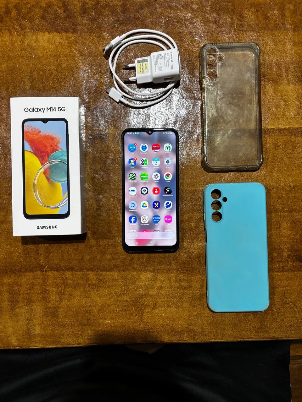 Celular Samsung M14 5G na caixa