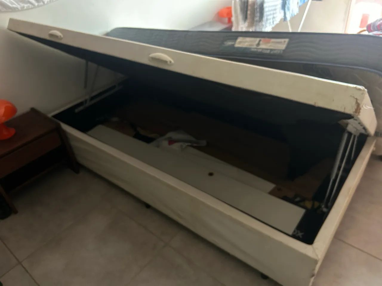 Cama box baú solteiro com colchão 
