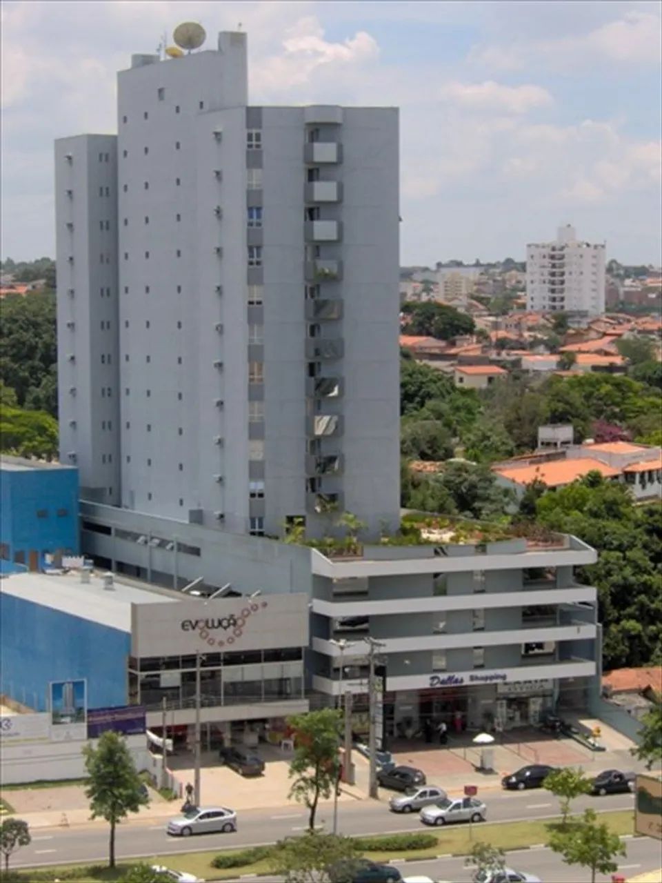 SALA COMERCIAL / DEPÓSITOS. p/ VENDAS em SOROCABA no bairro CAMPOLIM