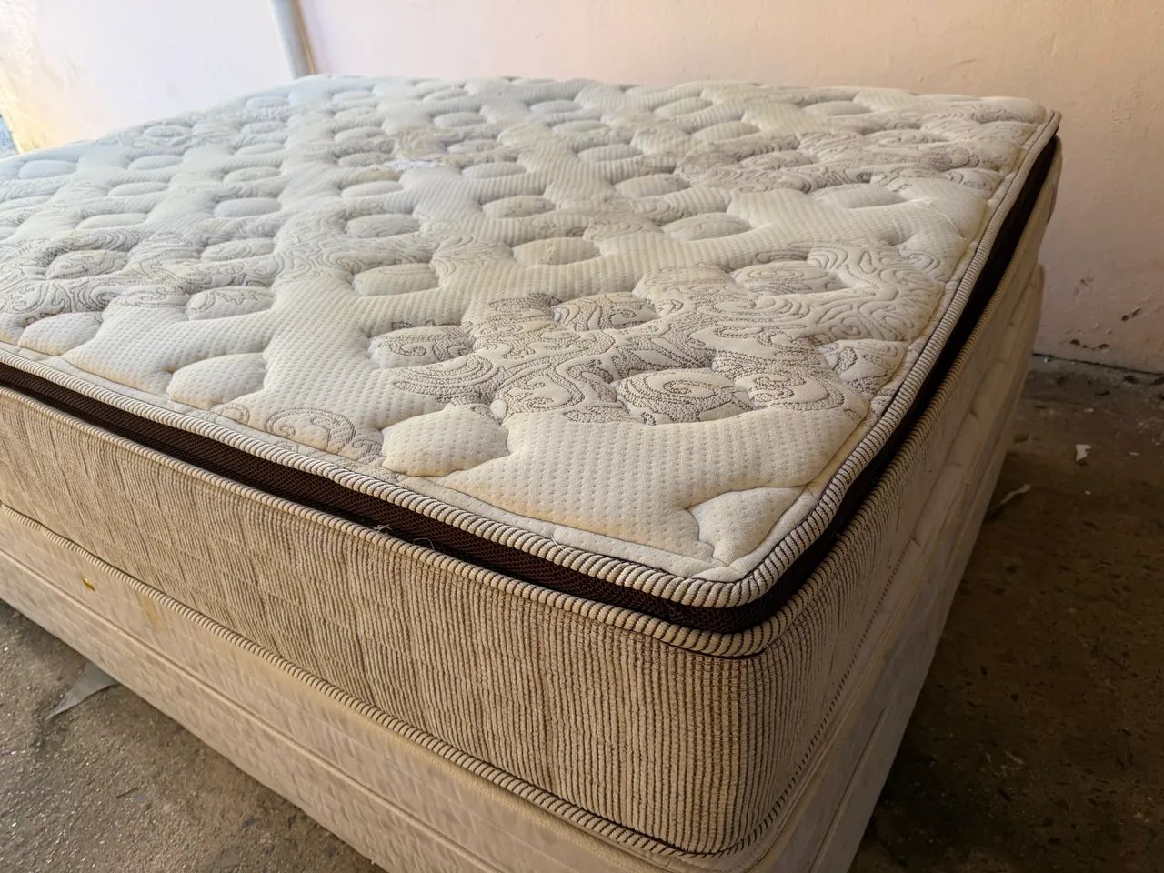 Cama box mas colchão casal padrão  - Foto 4