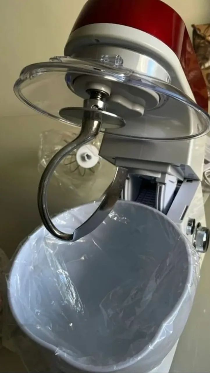 Batedeira Planetária Oster Vermelha *110V* - Foto 3