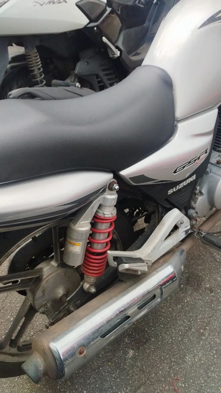 Moto Suzuki  - Foto 2