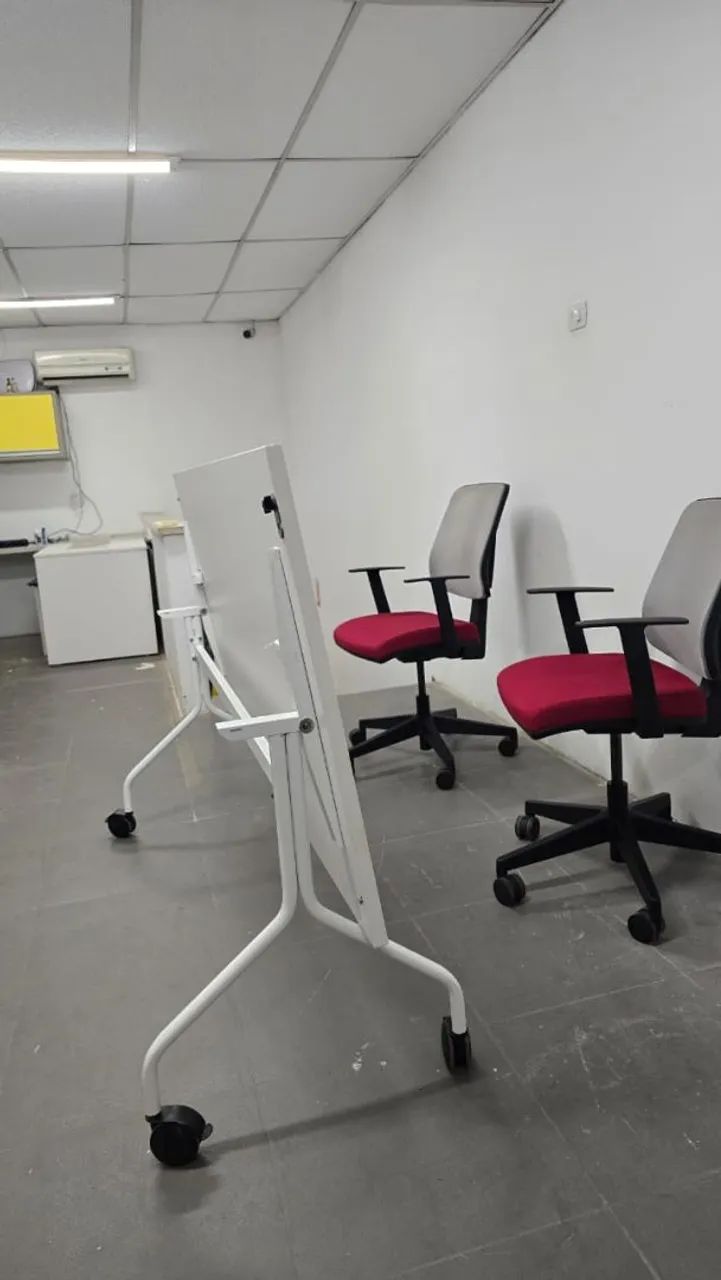 Mesa articulada| Com rodinhas - Foto 3