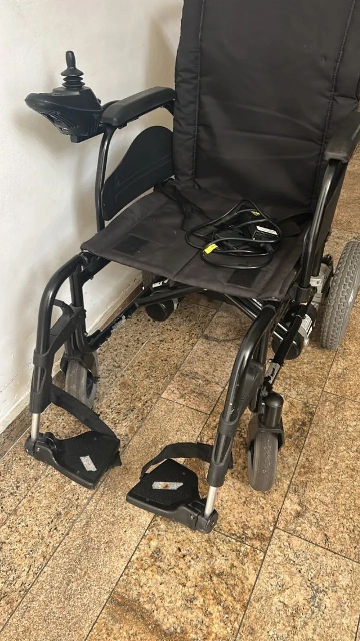 CADEIRA DE RODAS MOTORIZADA ORTOBRAS - Foto 2