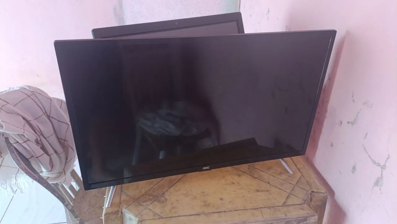 Tv AOC roku,1 ano de uso....32 polegadas.perfeitas condições  - Foto 2