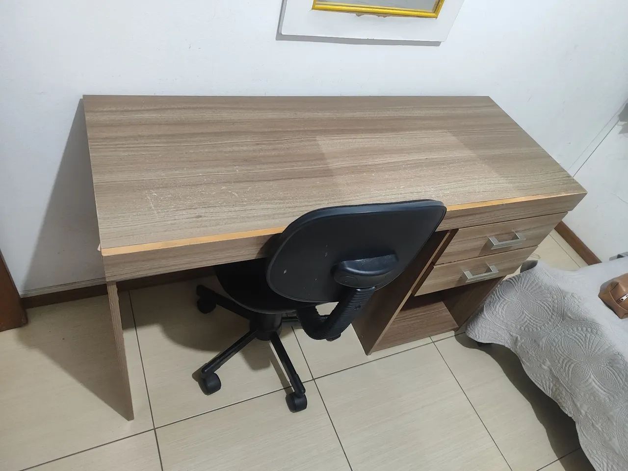 Mesa de estudo com Cadeira giratória 
