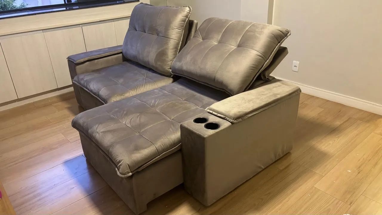 Vendo sofá 2 lugares marrom