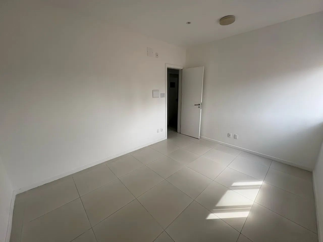 Aluguel salas comerciais em Brotas - Foto 2