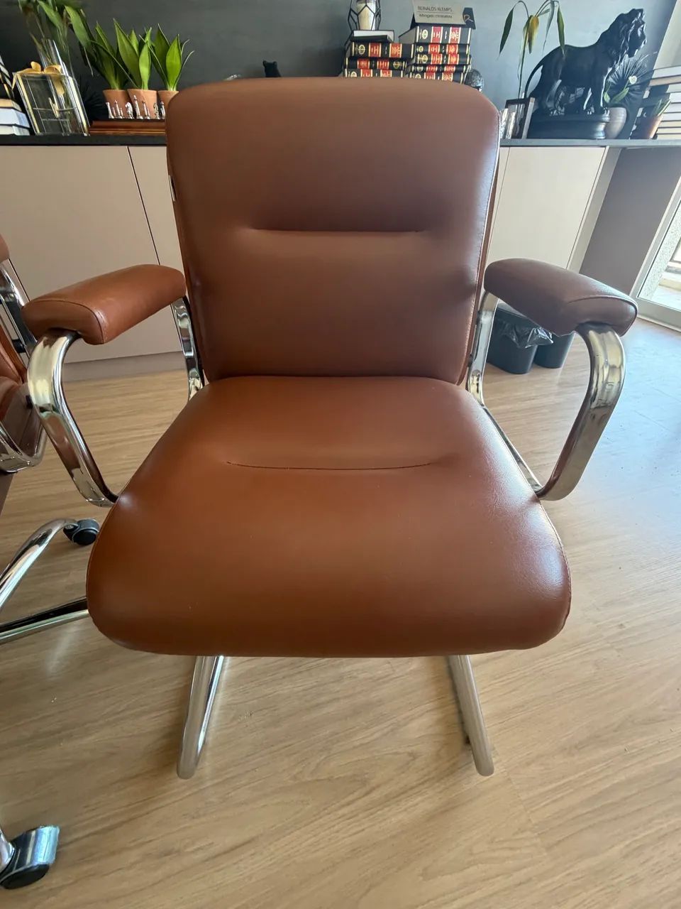 Cadeira para escritorio Eames - Foto 4