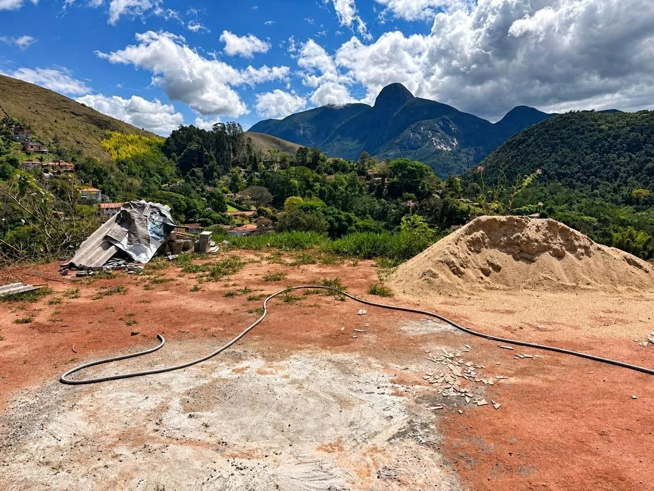 EXCELENTE TERRENO COM LINDA VISTA! - Foto 4