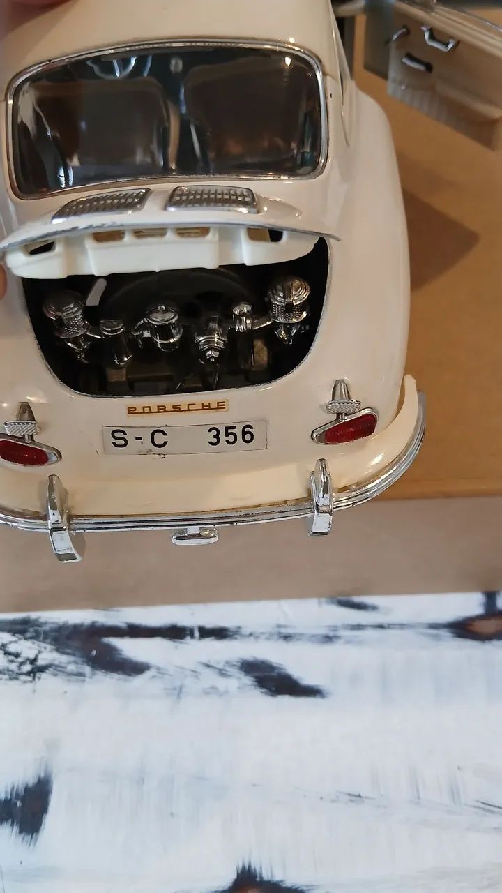 Miniatura colecionável Porsche 356B Coupé 1961 - Hobbies e