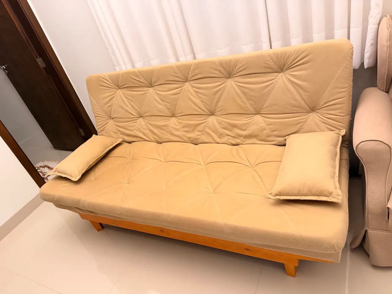 Vendo sofá cama novinho 