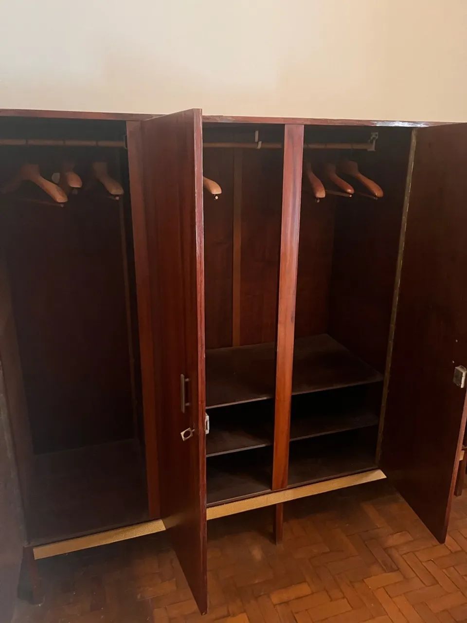 Jogo de Quarto Casal em Madeira - Foto 4