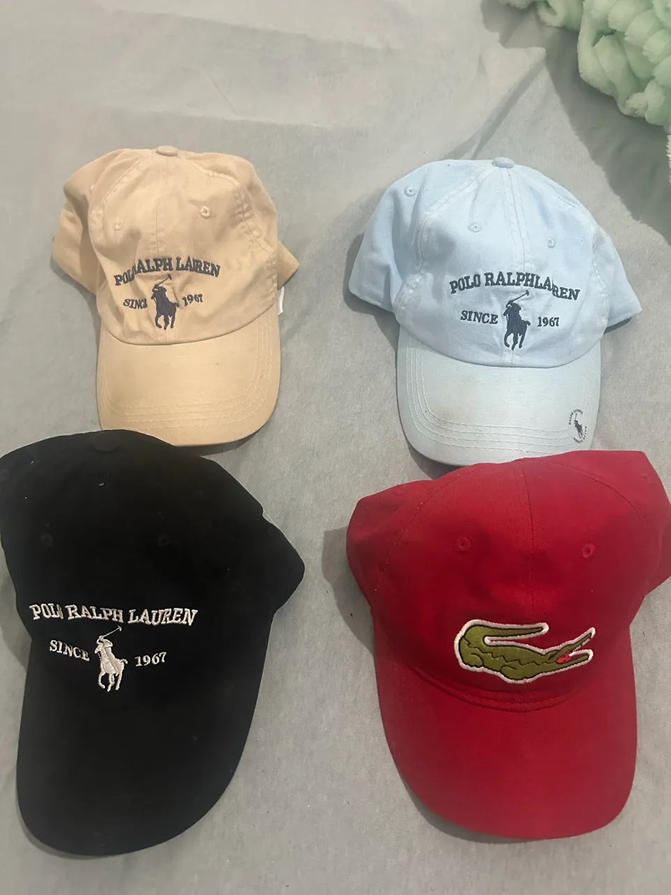4 bonés ralph Lauren por apenas 40 reais