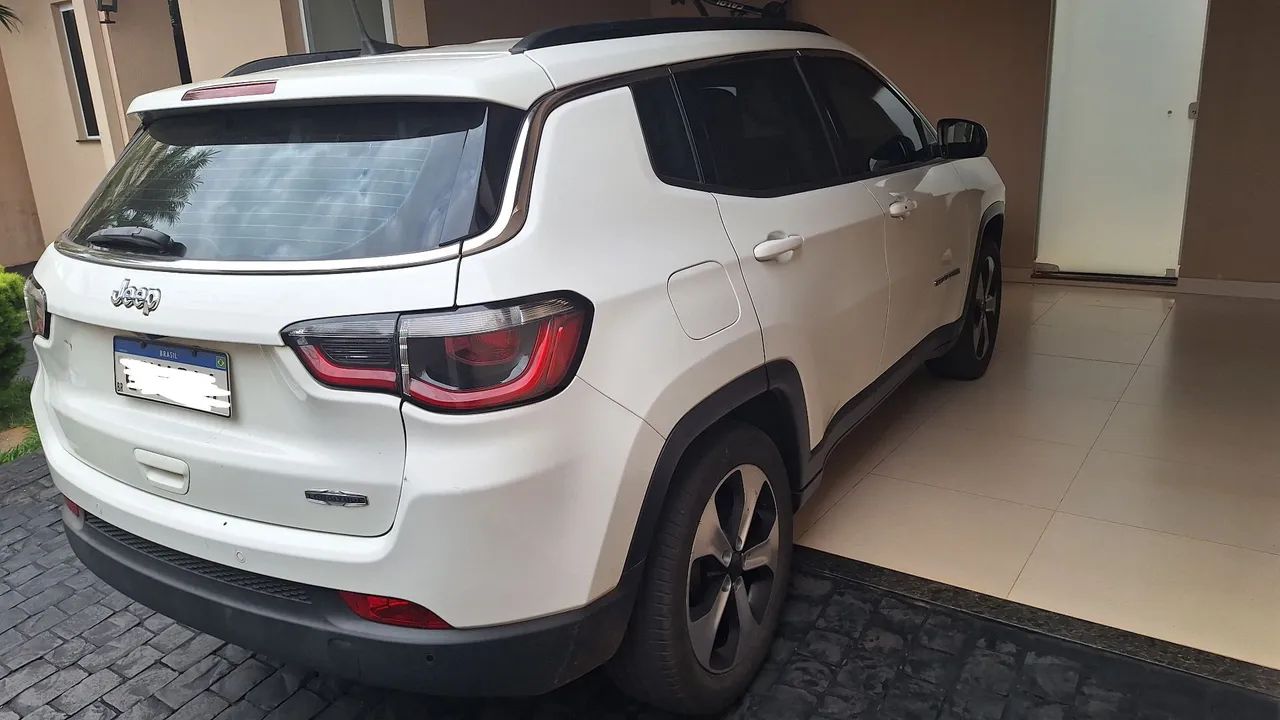 Jeep Compass Longitude 2.0 4X2 Flex 16V Aut. 2018 - Foto 4