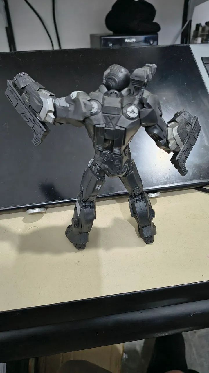 Boneco Máquina de Combate / War Machine - Marvel Legends - Foto 4