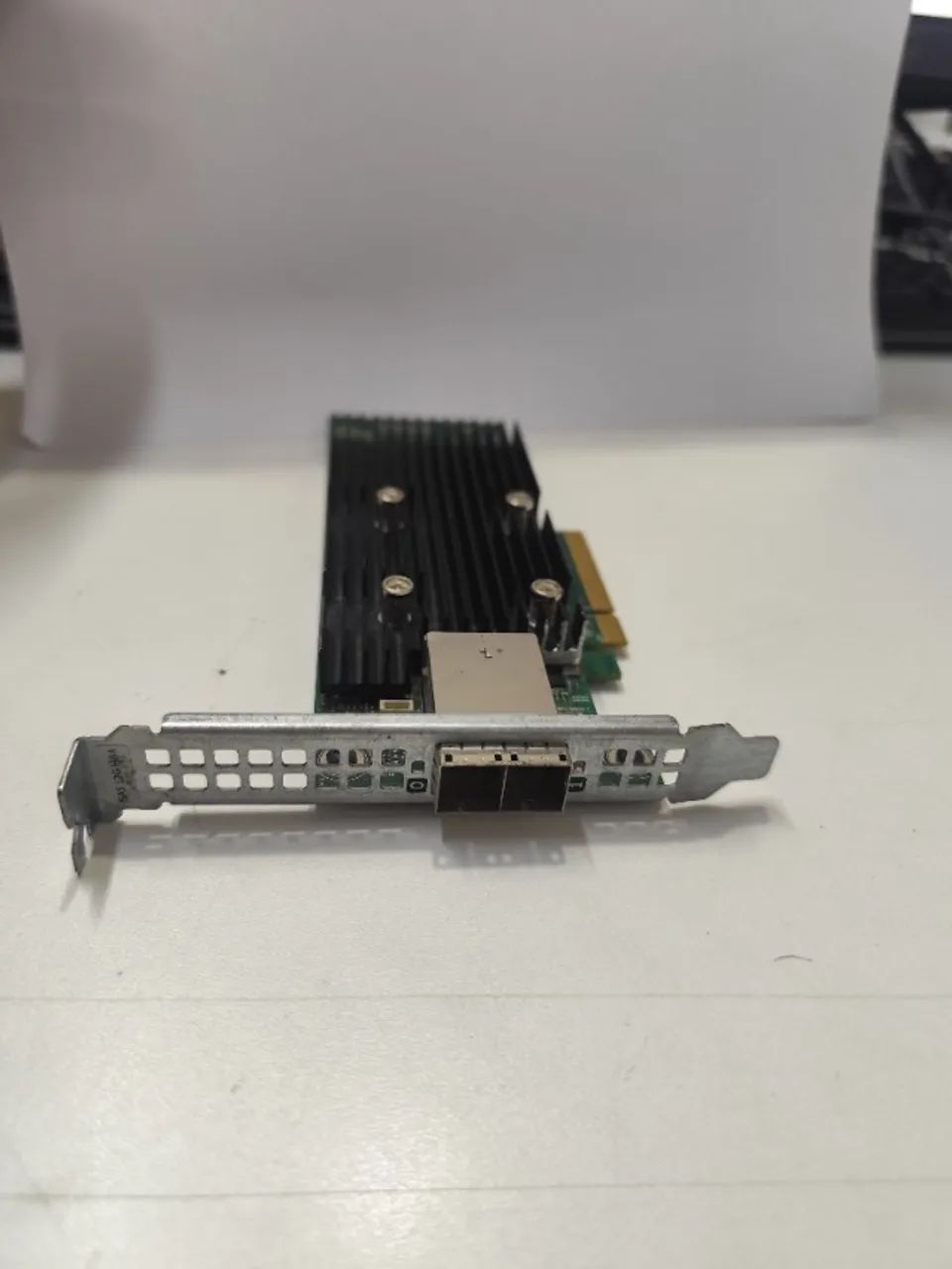Controladora Externa Hba P/ 12g Sas Pci-e 