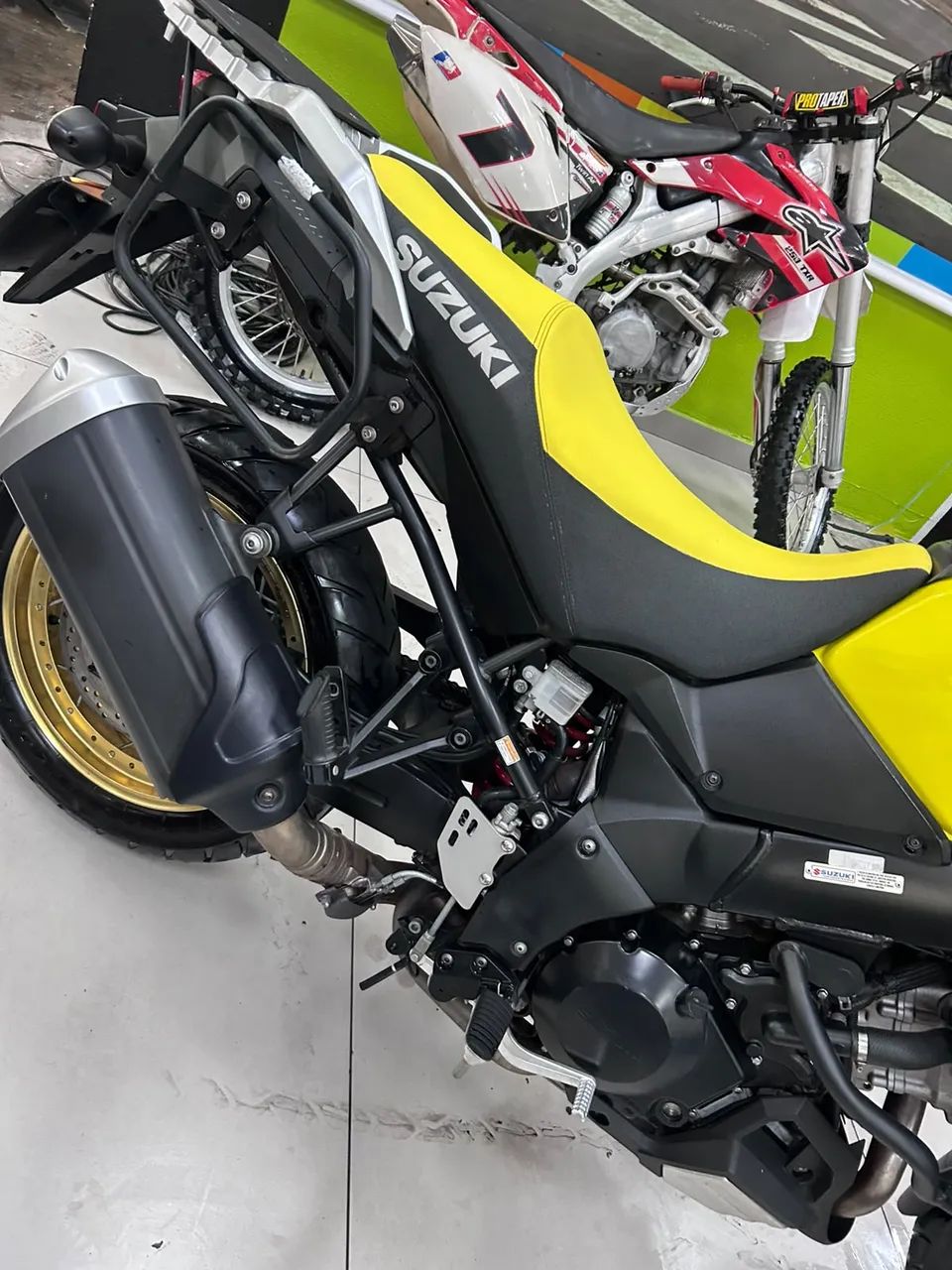 SUZUKI V-STROM 1000XT ABS - Foto 2
