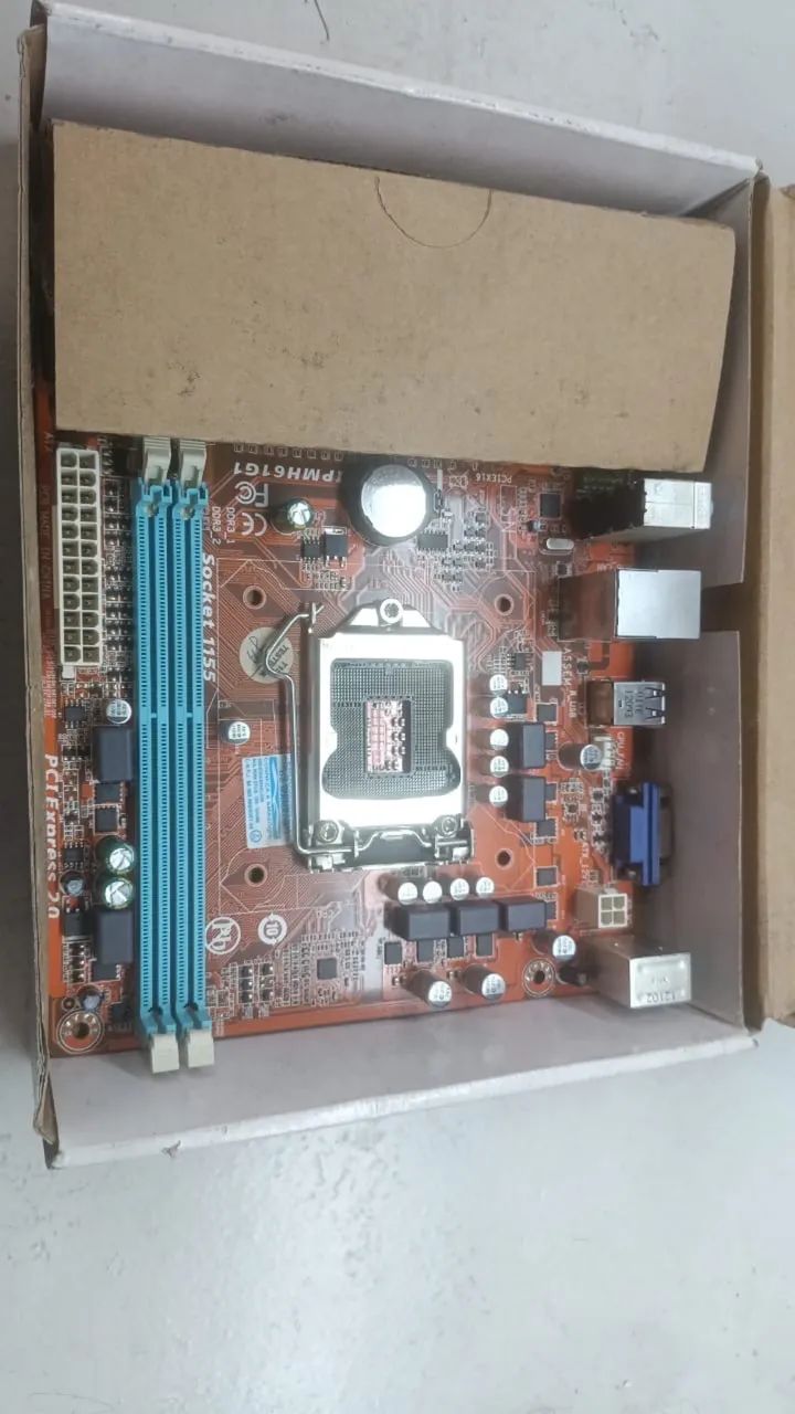Placa mãe Gigabyte H61M-S1