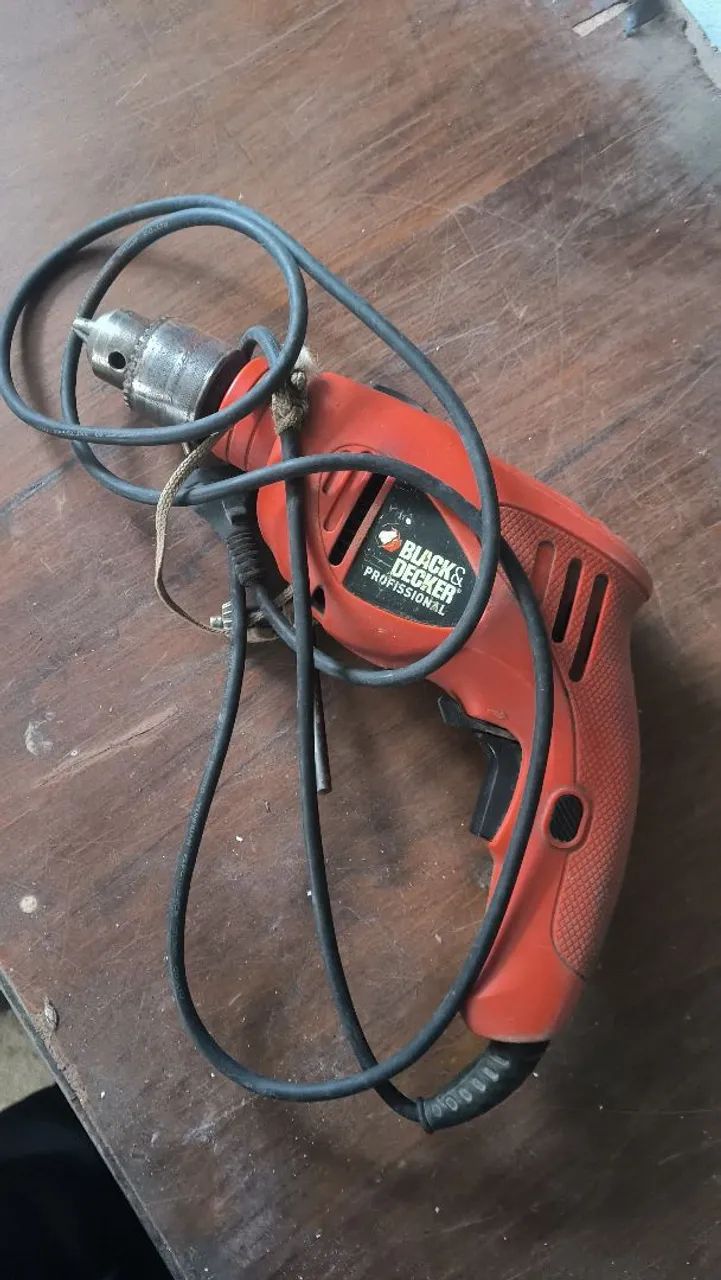 Furadeira Black&Decker 
