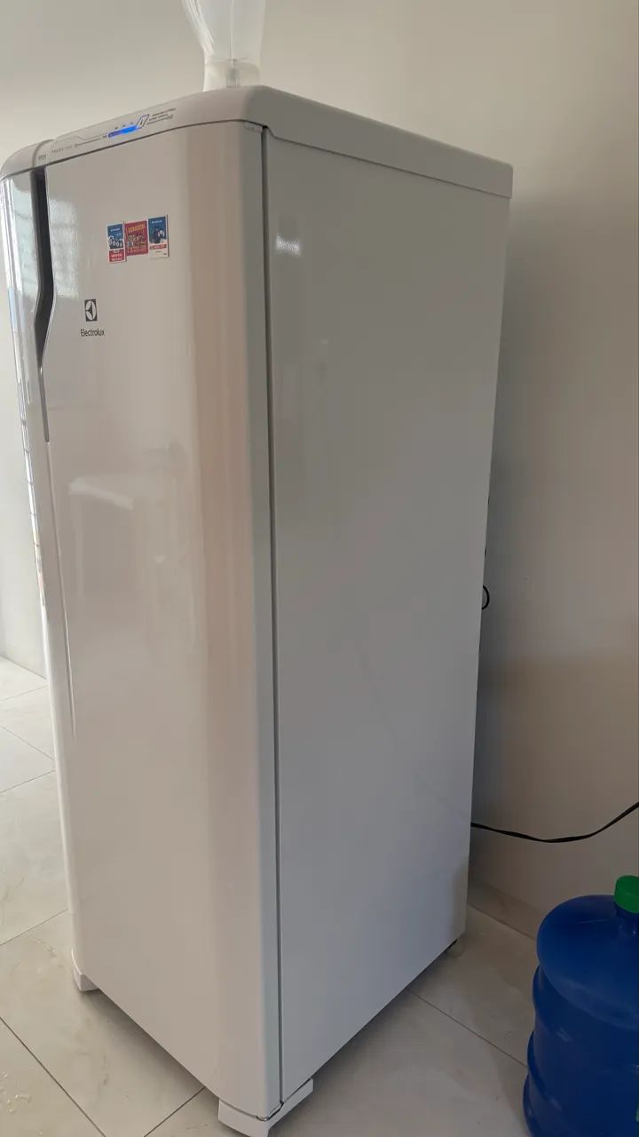 Geladeira Eletrolux Frost Free - Foto 5