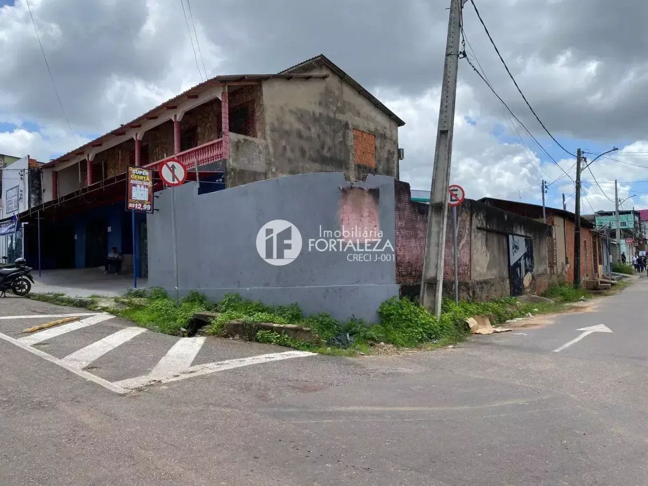 Imóvel para venda possui 336 metros quadrados com 8 quartos - Foto 4