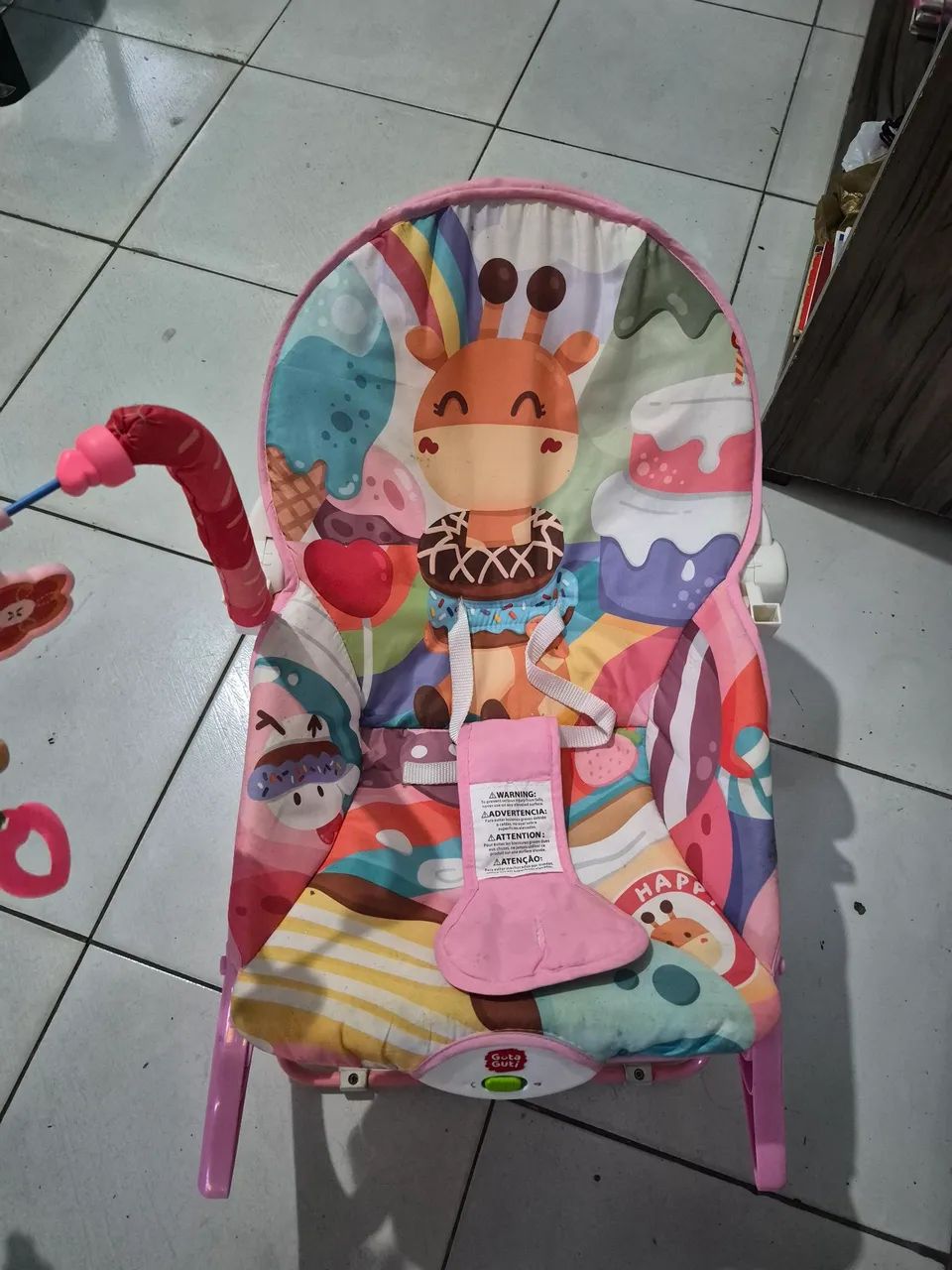 Cadeira de descanso feminina, toca e vibra