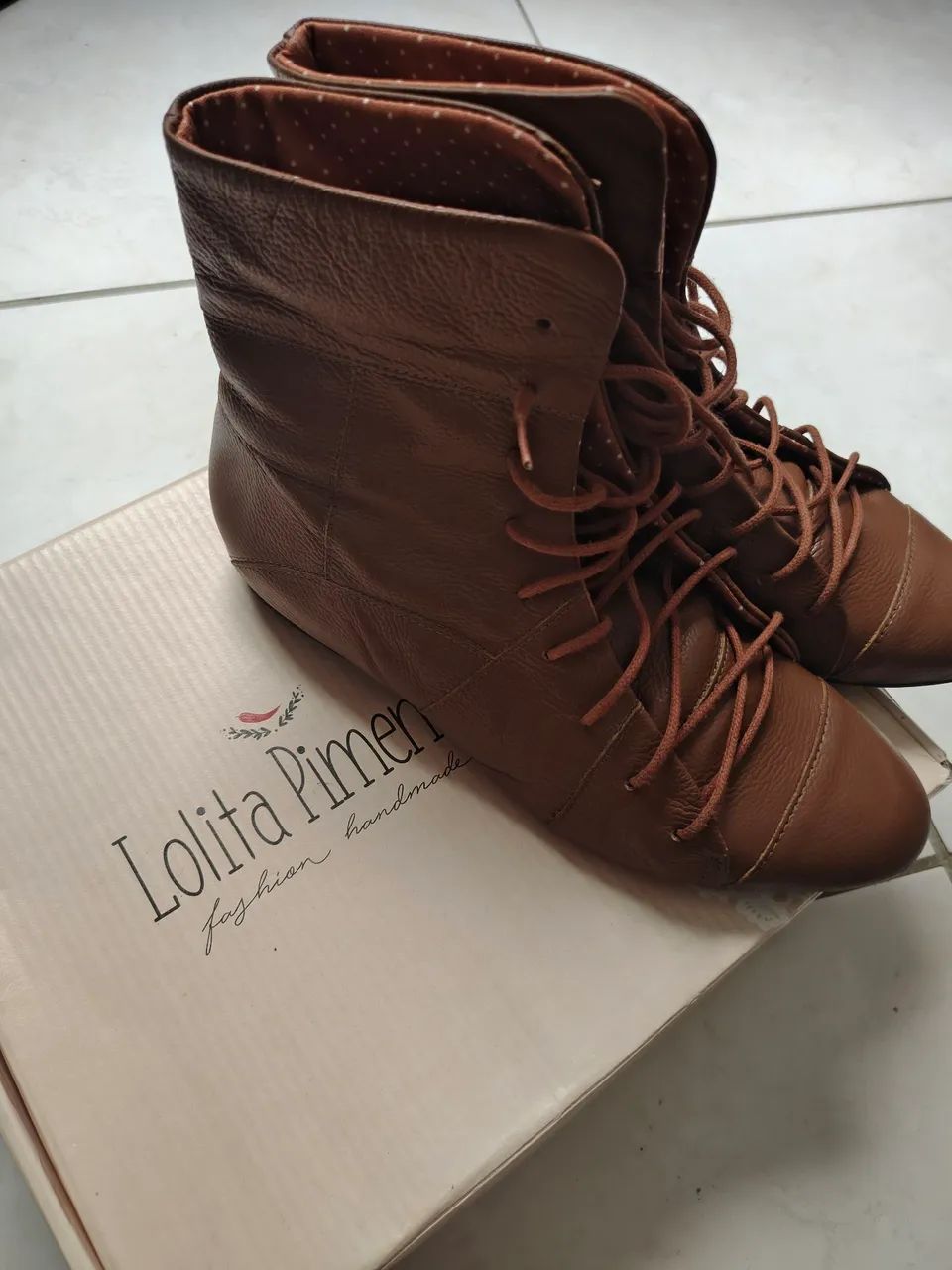 Bota em Couro Lolita Pimenta  - Foto 2