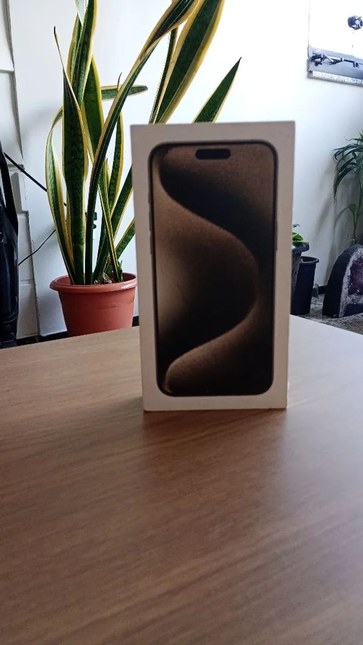 Caixa Original iPhone 15 Pro Max - Titanium - 256GB