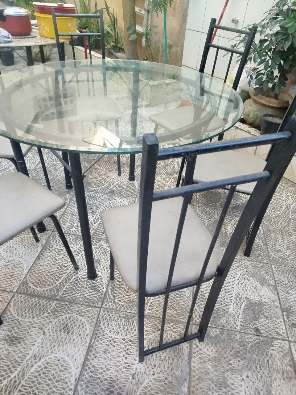 Mesa de vidro com 6 cadeiras  - Foto 3
