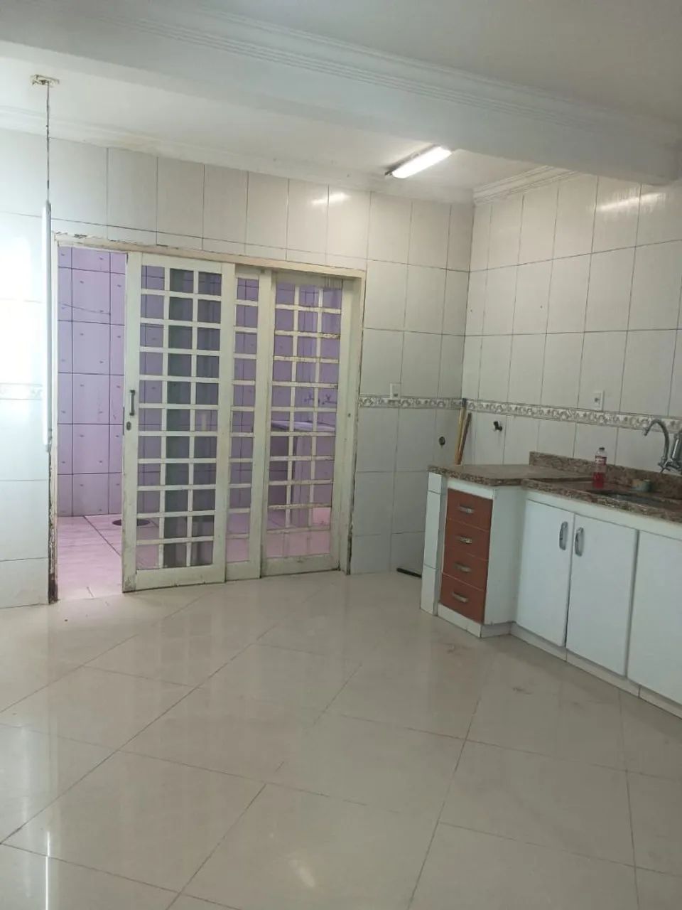 *. OPORTUNIDADE *.  CASA SOBRADO - Foto 4
