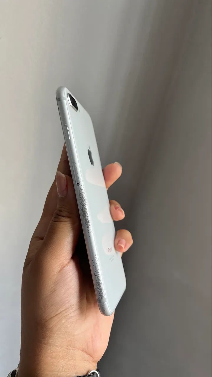 IPHONE 8 PLUS - Foto 4