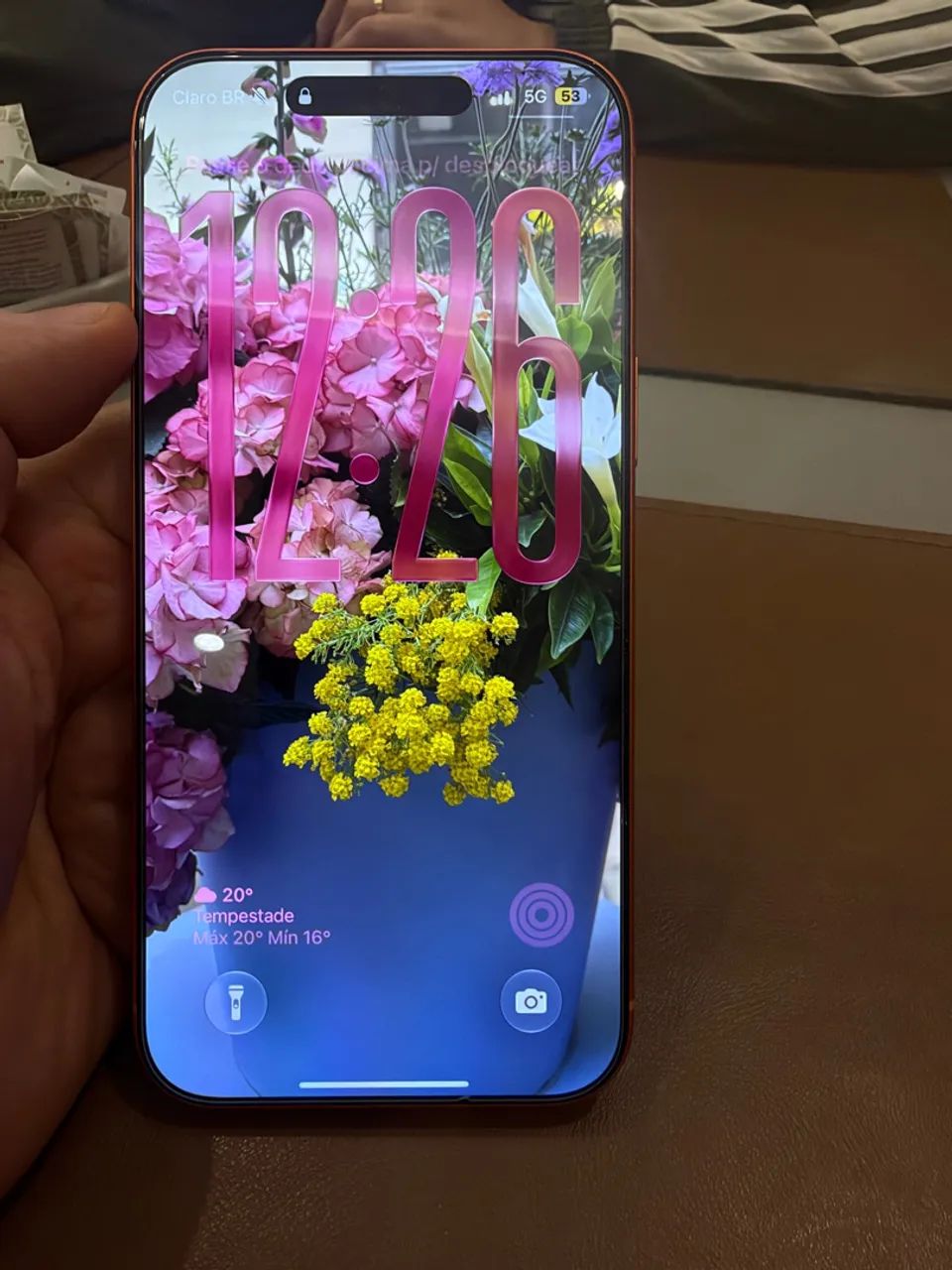 Iphone 17 pro max Laranja novo 100% bateria  - Foto 4