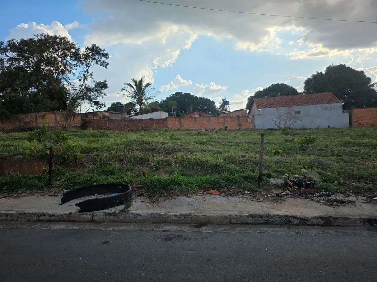 Lote 469m² (Asfalto e Agua) Vila Oliveira
