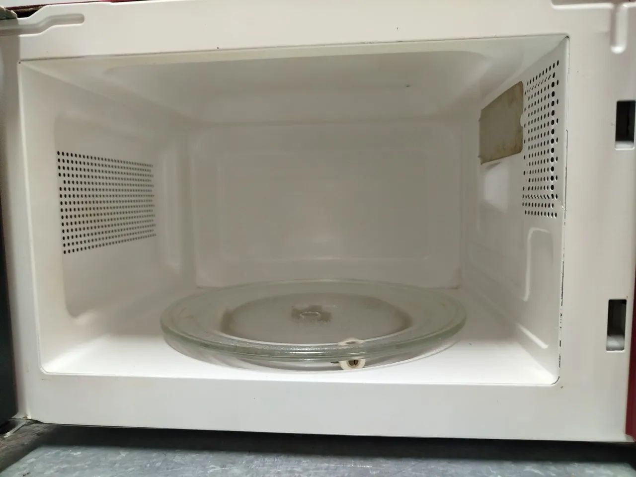 Microondas Philco vermelho 20 litros  - Foto 3