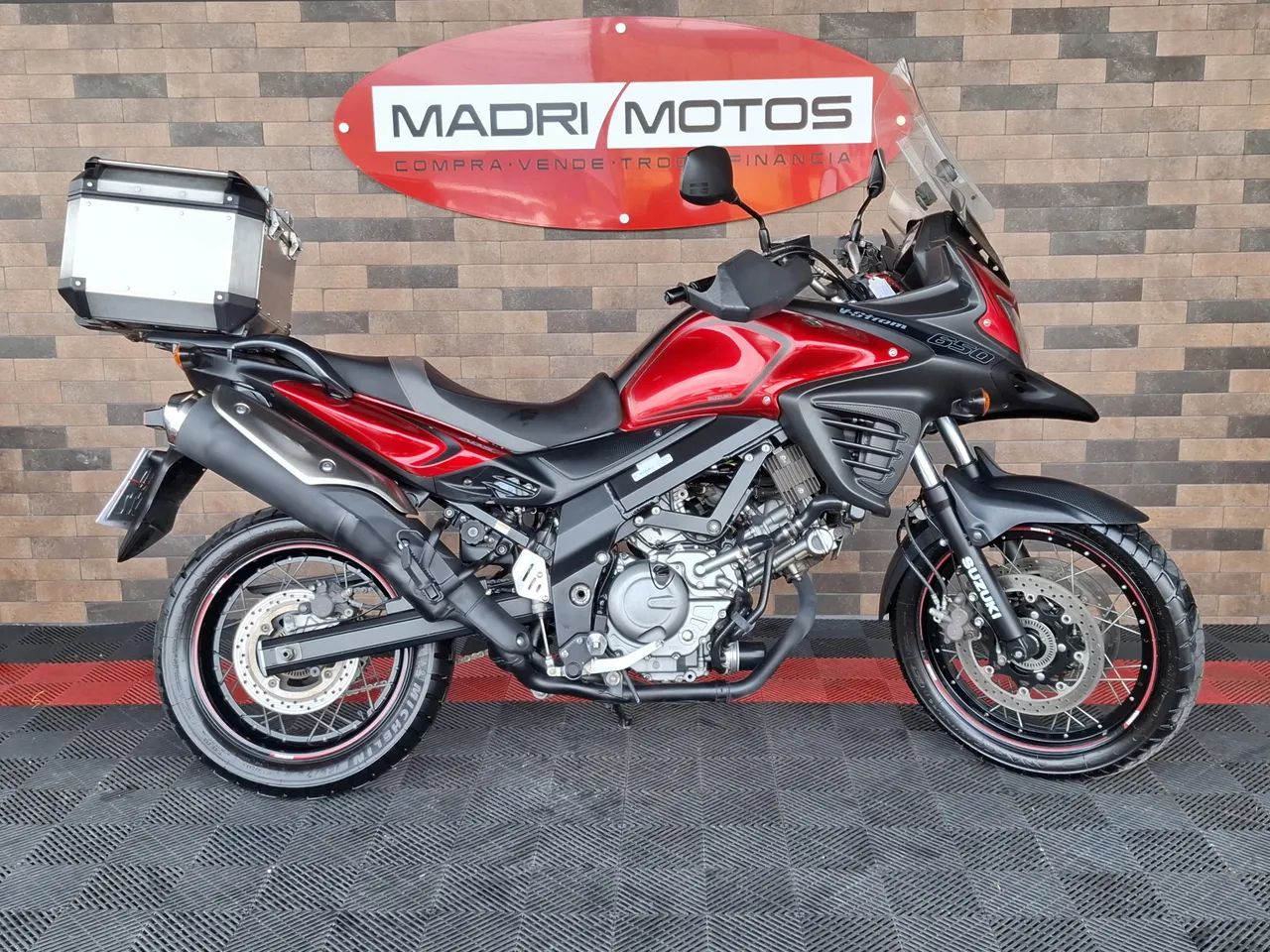 SUZUKI DL 650 XT V-STROM