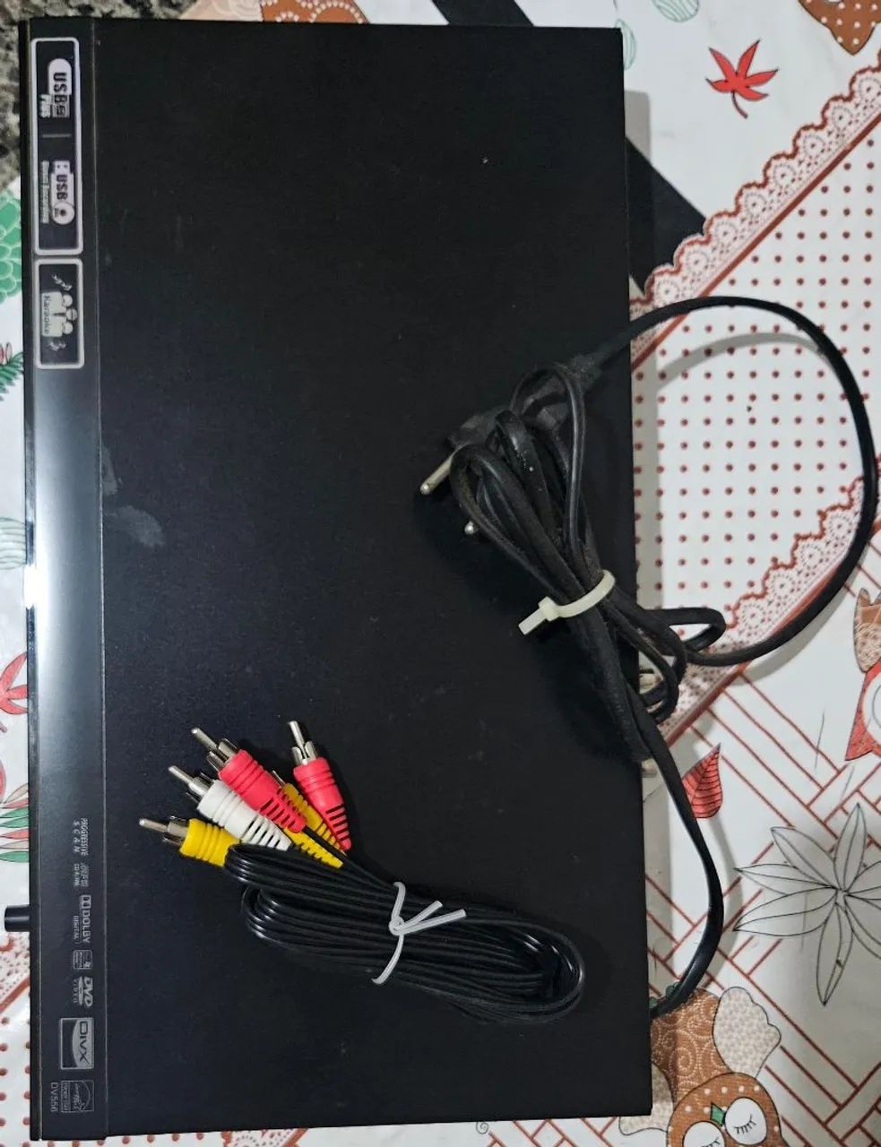 Vendo um  LG DVD PLAYER modelo DV 556 110/220 - Foto 3