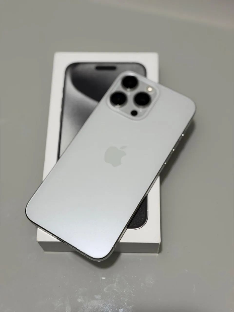 iPhone 15 PRO MAX Titanium Prata - Foto 4
