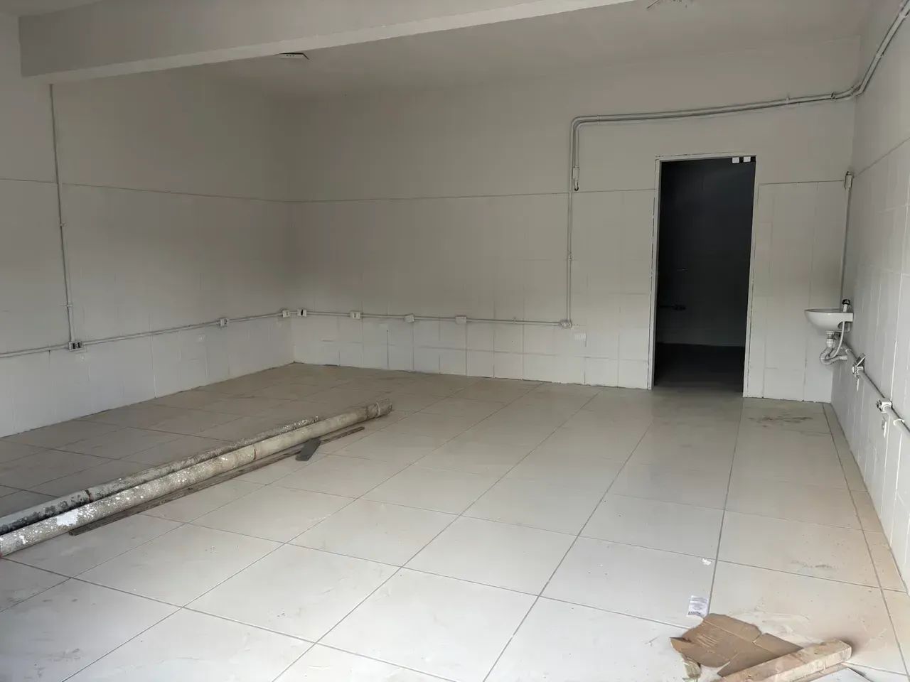 ALUGA-SE 1 CASA NO PAVIMENTO SUPERIOR! - Foto 3