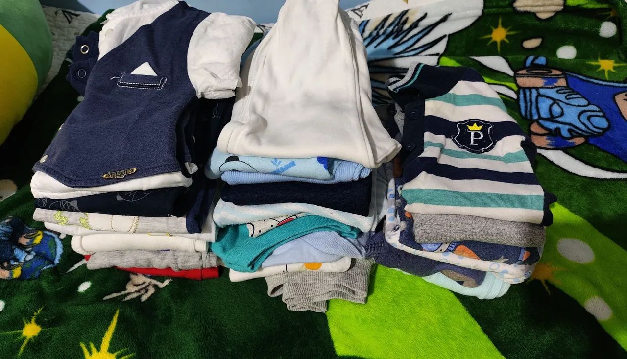Lote de roupas para bebe 
