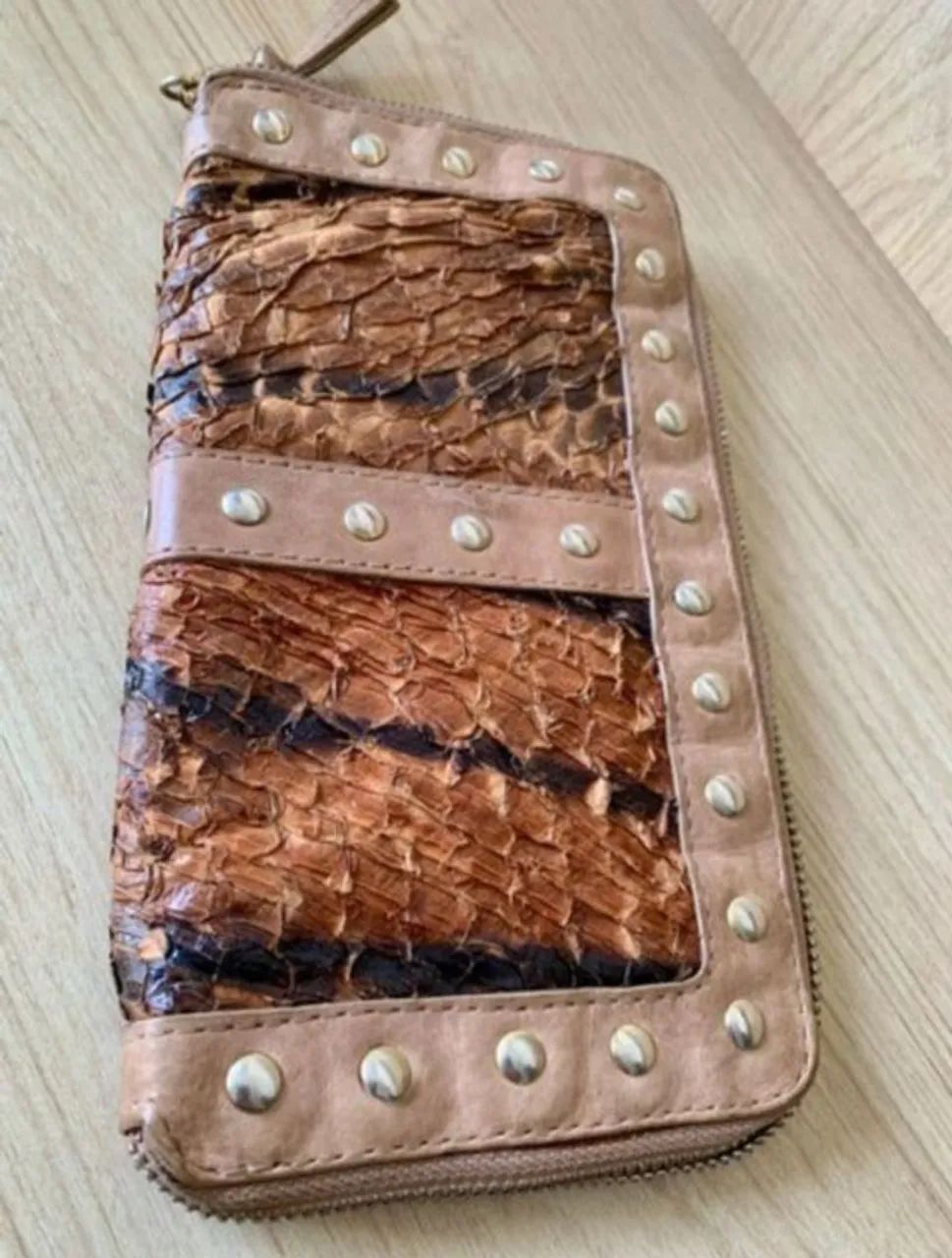 Clutch de pirarucu  - Foto 2
